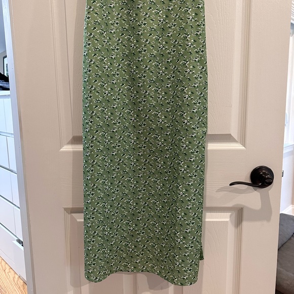 Lush Floral Keyhole Sleeveless Slip Dress - Picture 2 of 7